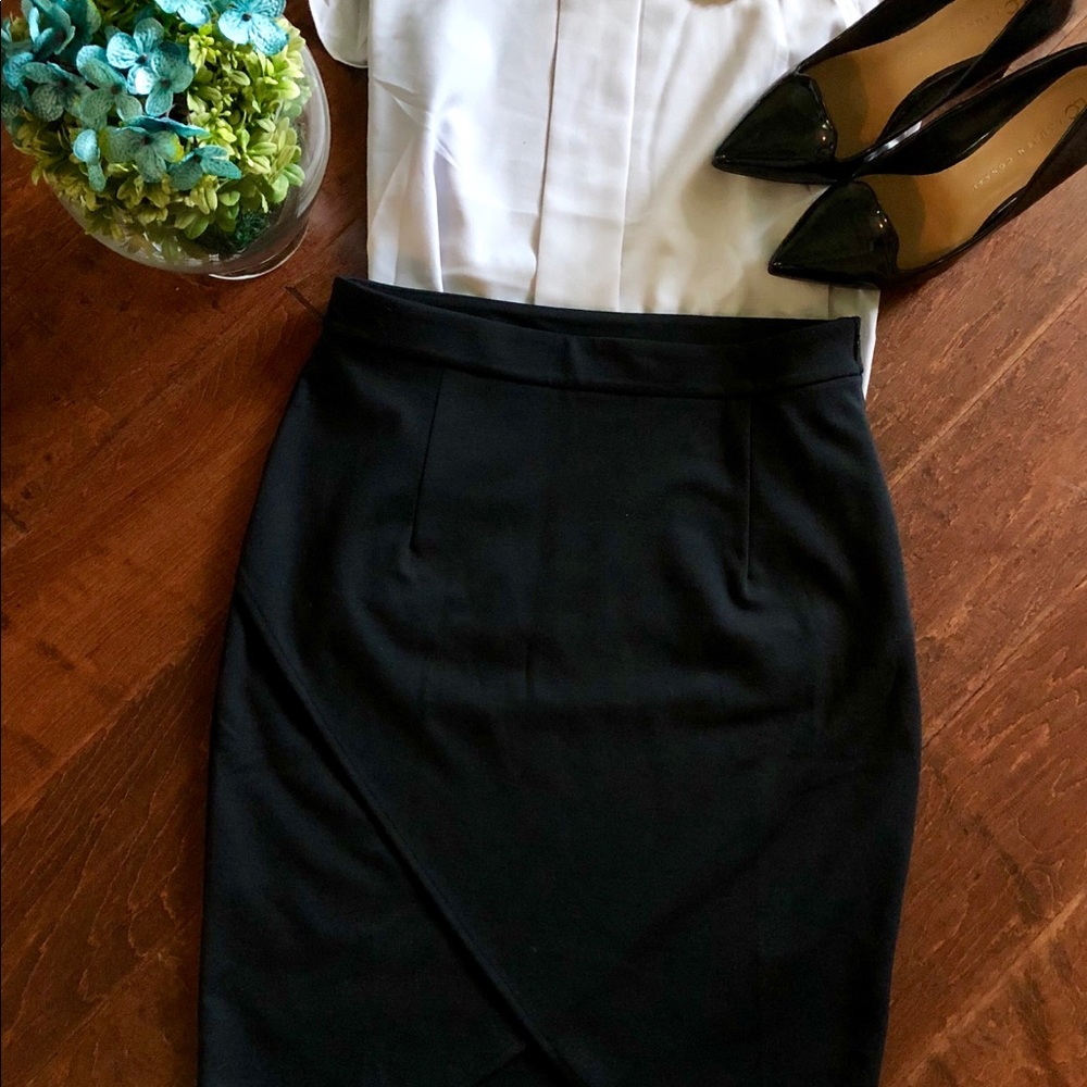 Banana republic black soft tulip pencil skirt 4p